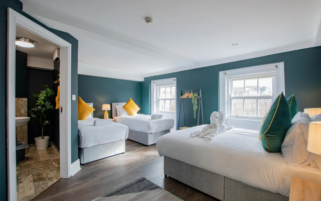 Dublin City Center, 15 Beds, Sleeps 18