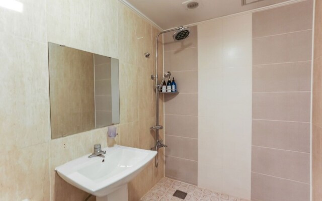 Gangneung Gyeongpodae AJ Hotel