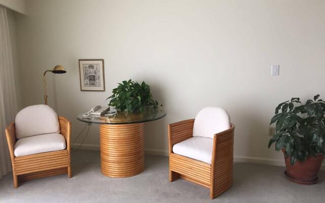 Lighthouse Club Hotel