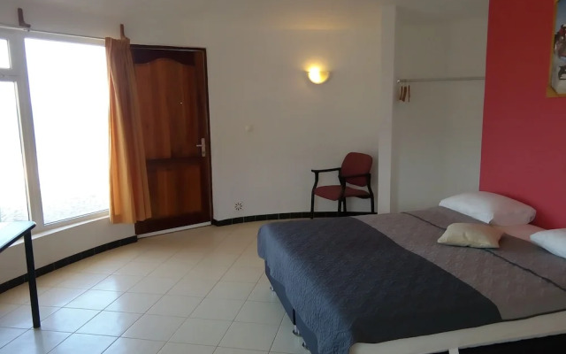 Questel BronQ Eco Lodge