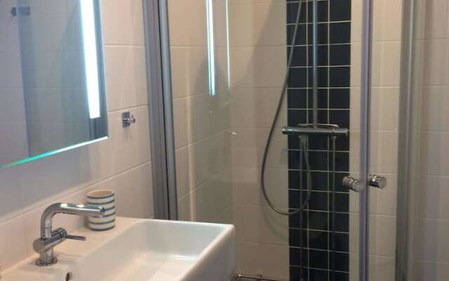 Gården mellan Slotten