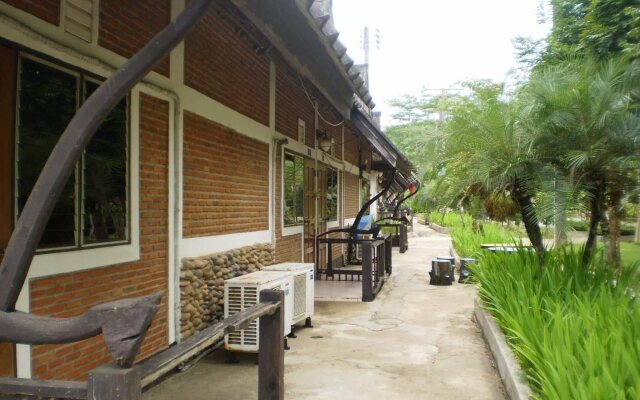 Golden Iyara Resort