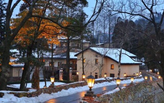 naked Castle Resort
