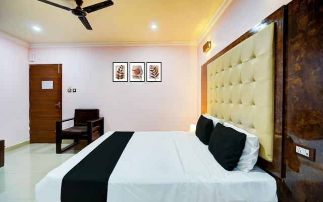 Stylish Stays at MG Road Near Commercial Street