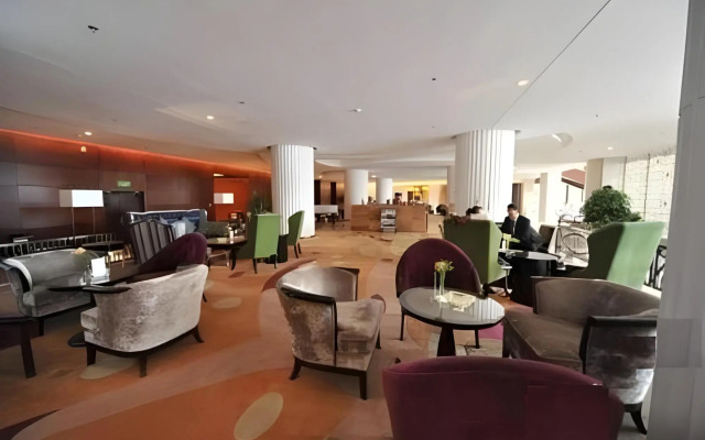 S&N Dalian Hotel