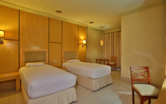 Crown Regency Residences Cebu Hotel