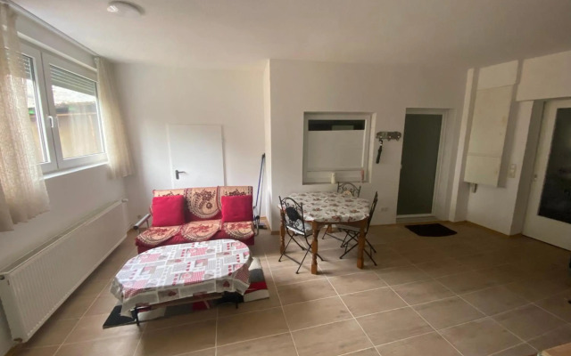 Ruhiges ein Zimmer Wohnung