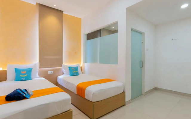 Sans Hotel Box Mansion Surabaya
