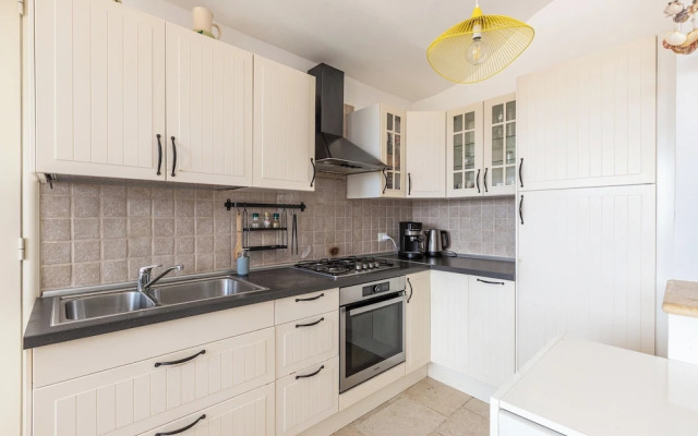 4099 Villa Maste by Barbarhouse