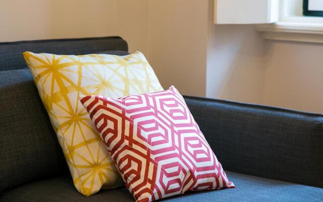 LovelyStay - Cozy 3BDR Apartment in Estrela