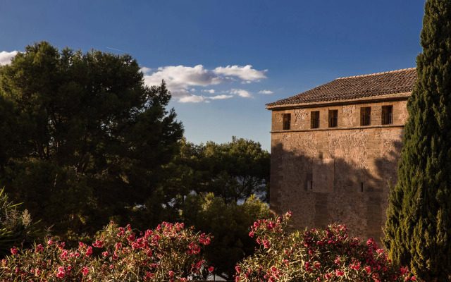 Petit Hotel Hostatgeria La Victoria