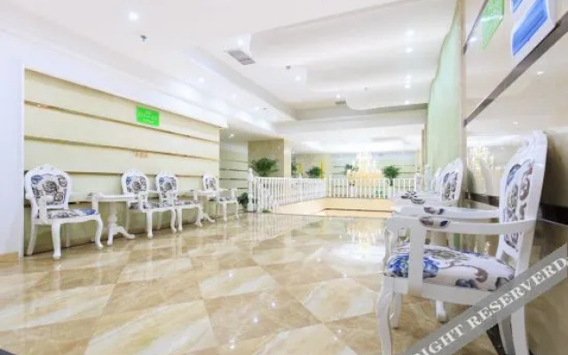 Mai Guo Light House Hotel