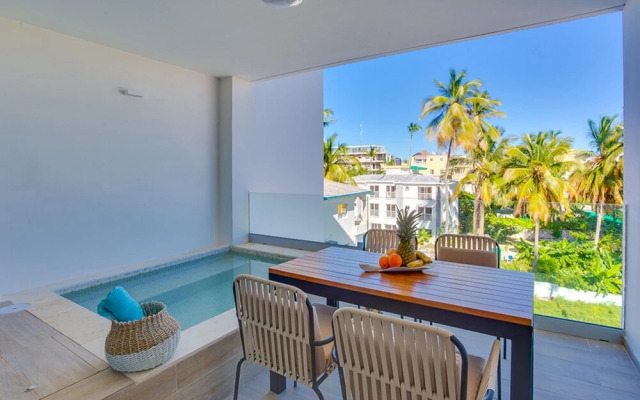 Super Spacious Condo With Private Picuzzi