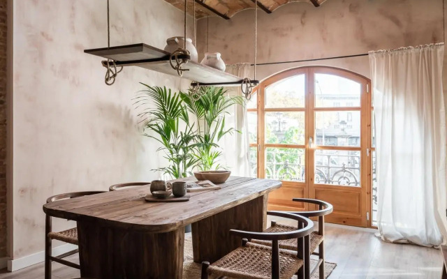 2 BR Picasso Penthouse with Terrace - HOA 42131