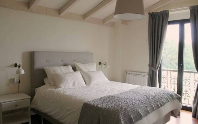 Villa - 5 Bedrooms with Pool and WiFi - 107841