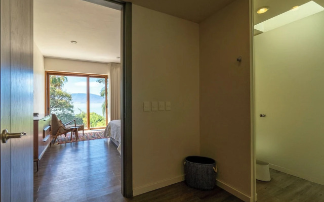 Exclusive House with Lake Chapala Access