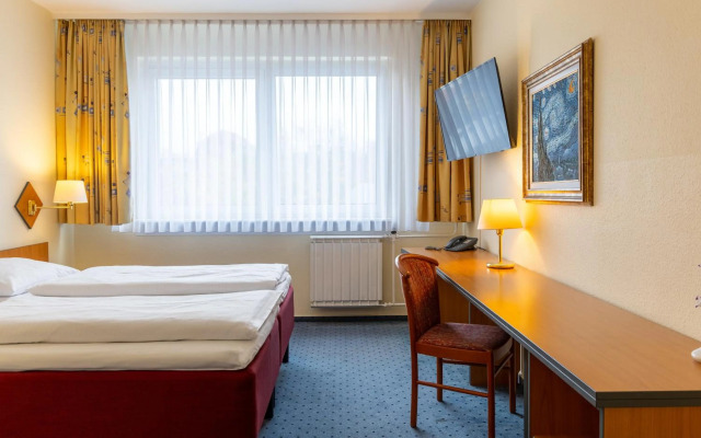 Good Morning + Berlin City East