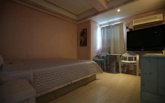 Geogi Motel
