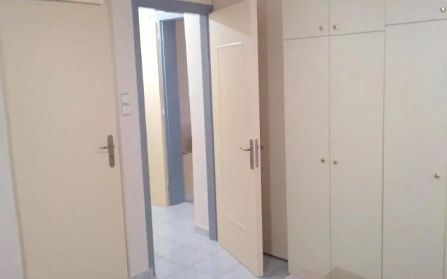 Souvlakis Pool Suites (S.P.S)