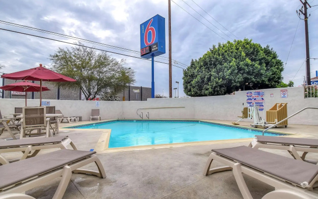 Motel 6 El Monte, CA - Los Angeles