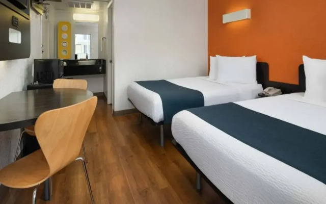 Motel 6 Carpinteria, CA - Santa Barbara - North