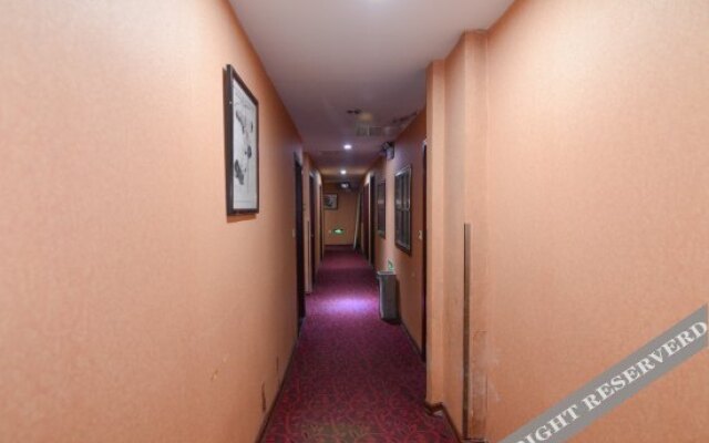 Qingmu Hotel (Nanjing Sanpailou University of Posts and Telecommunications)