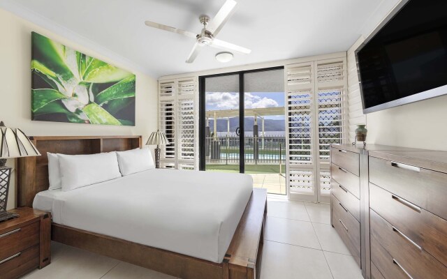 Piermonde Apartments - Cairns