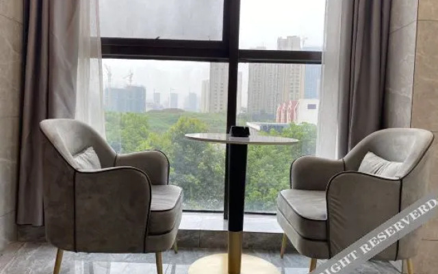 Xi Bu Lun Express Hotel(滁州西布伦快捷宾馆（城南湿地公园店）)