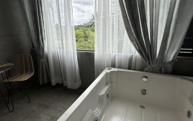 Eco Hotel La Colina Mirador Con Aire Acondicionado