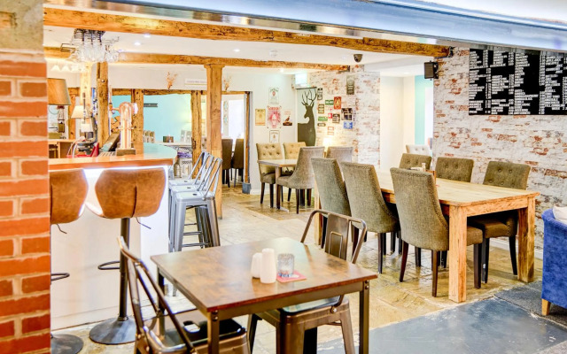 Warwickshire Park Hotel Kenilworth by Belvilla