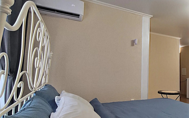 Мои Апарты на улице Коммуны 115