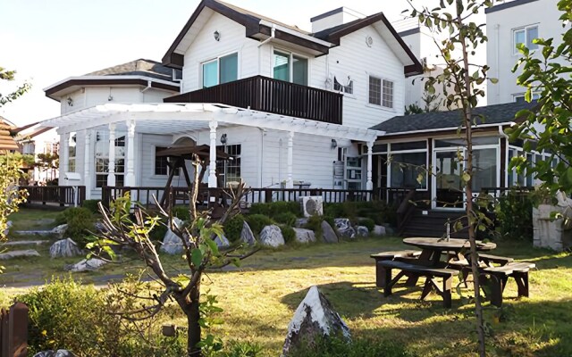 Marina Motel