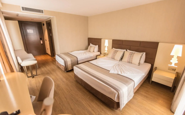 Sinema Hotel