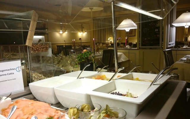 Central Hotel