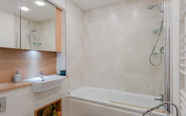 Lovely 1Br Flat For 2 Bromley By Bow