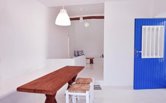 The Blue and White house in Ioulis, Kea