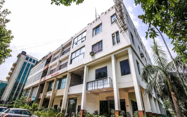 Hotel D.D.R Residency