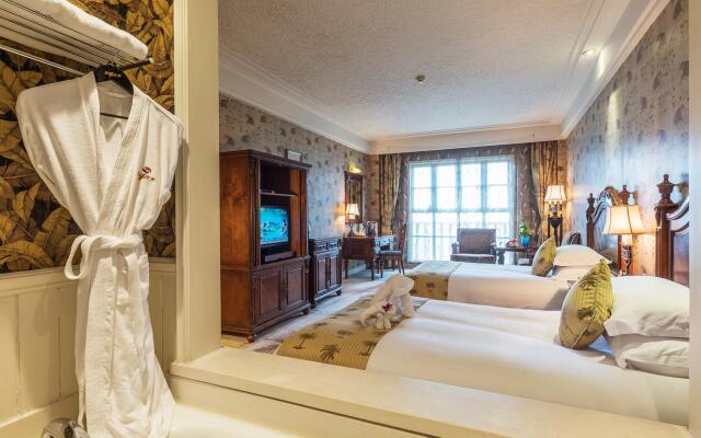 Hangzhou The First World Hotel