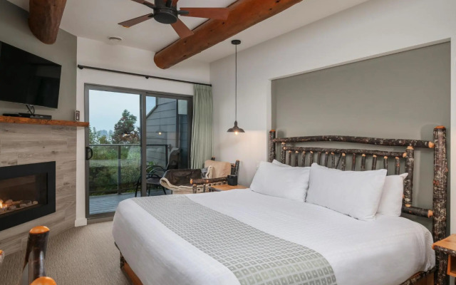 Tigh-Na-Mara Seaside Spa Resort