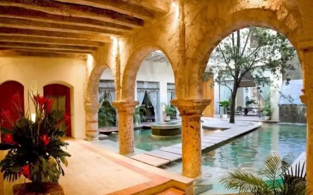 Casa Pombo 102