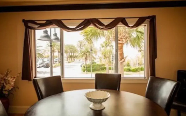 Gulfside Luxury Condo