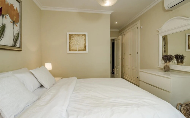 SAT24 - 2 bedroom, close to Puerto banus