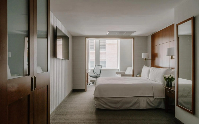 Club Quarters Hotel, Central Loop, Chicago