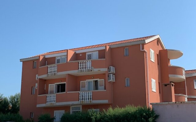 "villa ata Razanac - Studio Apartment St-a"