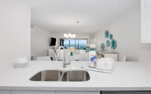 Pelicans Roost 305 2 Bedroom Condo