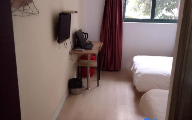 Yali Hostel