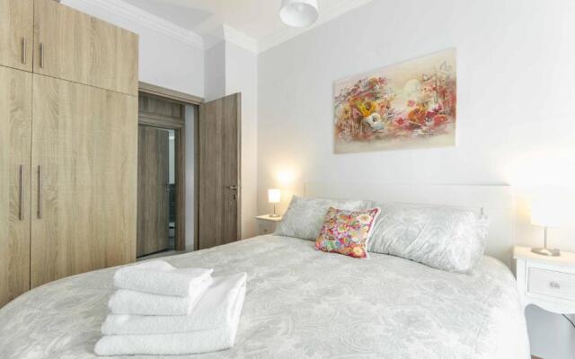 Cosy 2bdrm apartment close to the city center