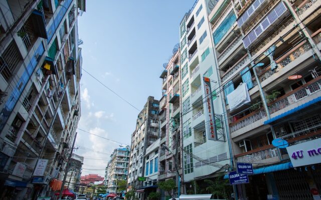 The Lodge Yangon Hostel