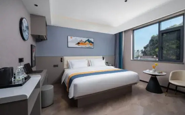 Yilin Hostel