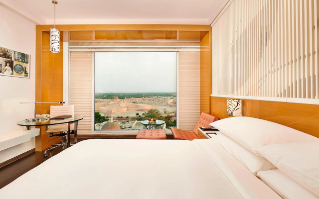 Renaissance Lucknow Hotel